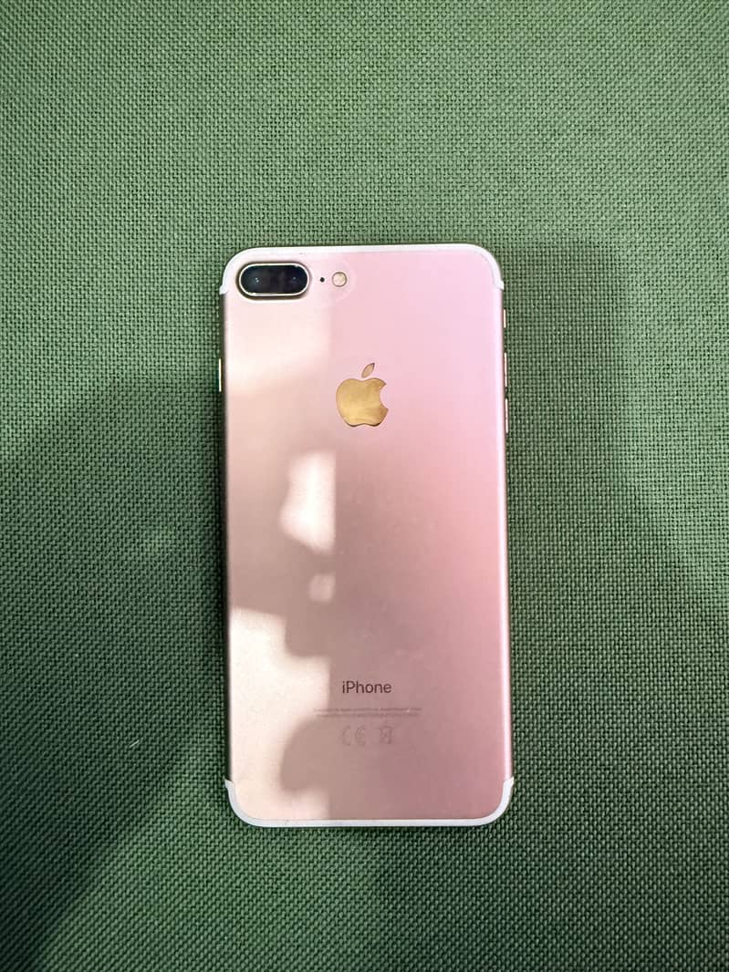 Apple iPhone 7 Plus 0