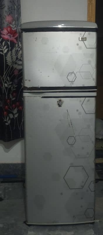 Haier HRF-195 small fridge totally Genuine Not open or Repair