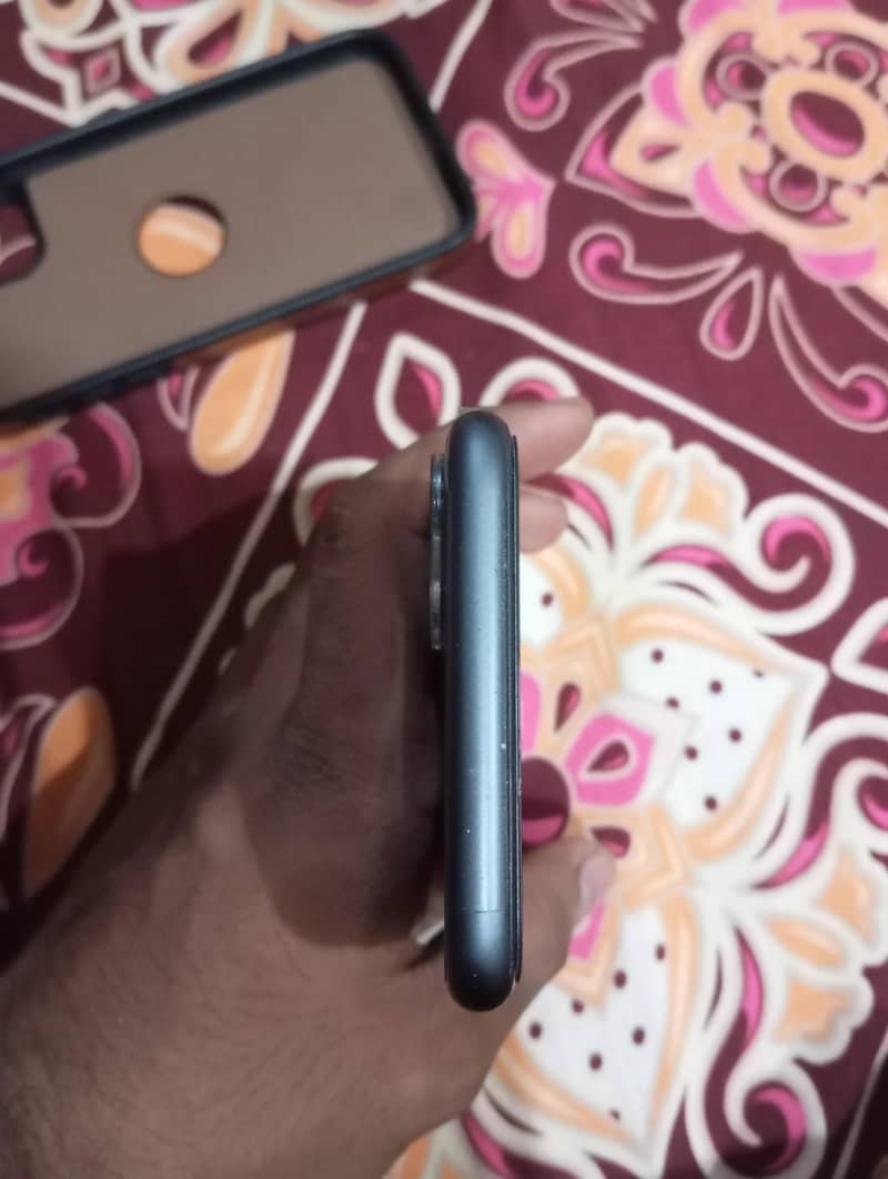 Apple iPhone 11 1