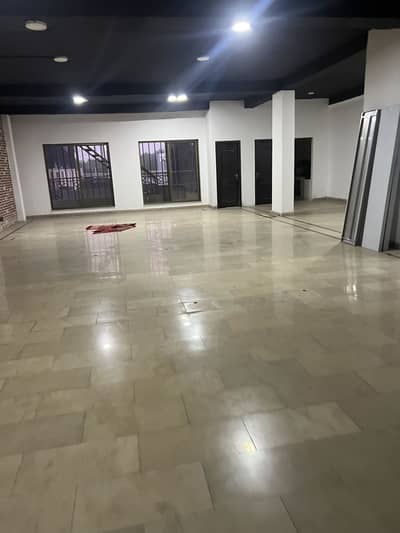 3000 Sq Office For Rent Hot Location Best For IT