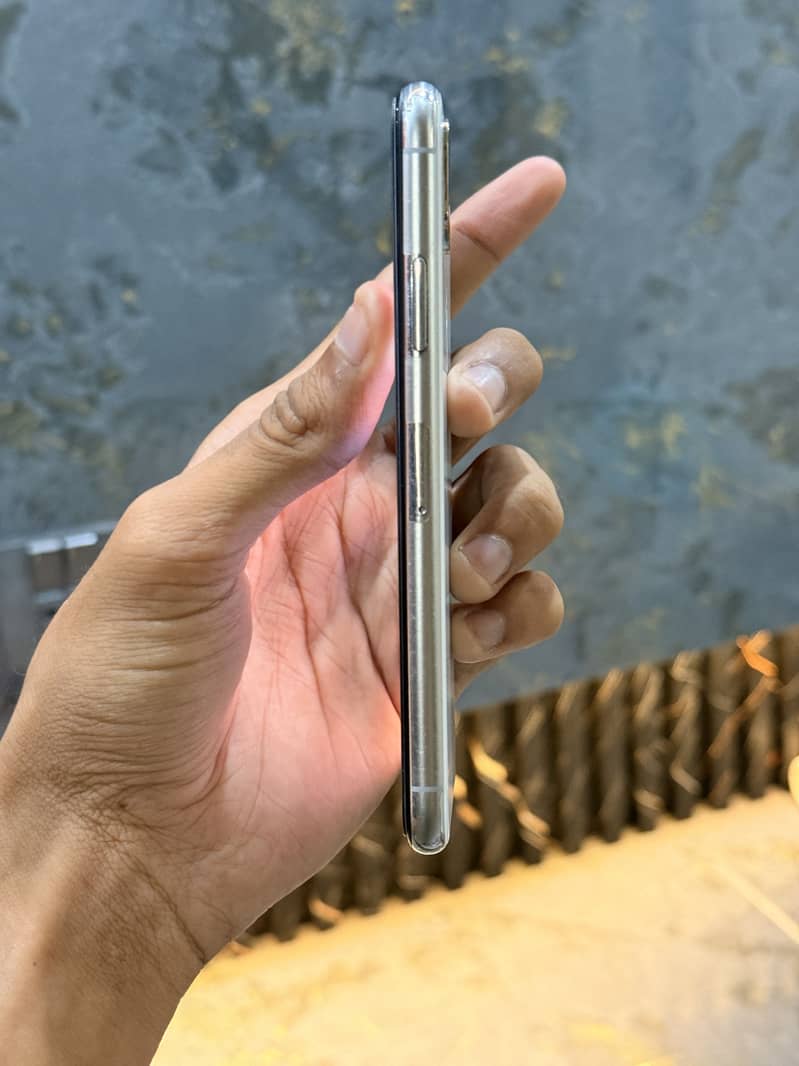 Apple iPhone XS 2