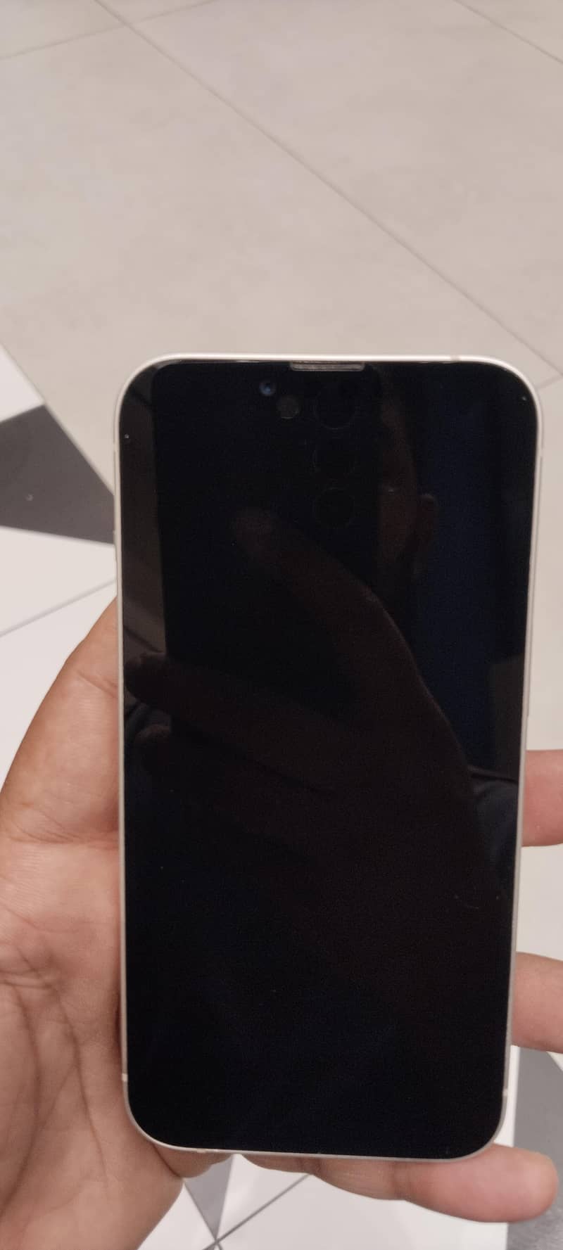 Apple iPhone 13 10