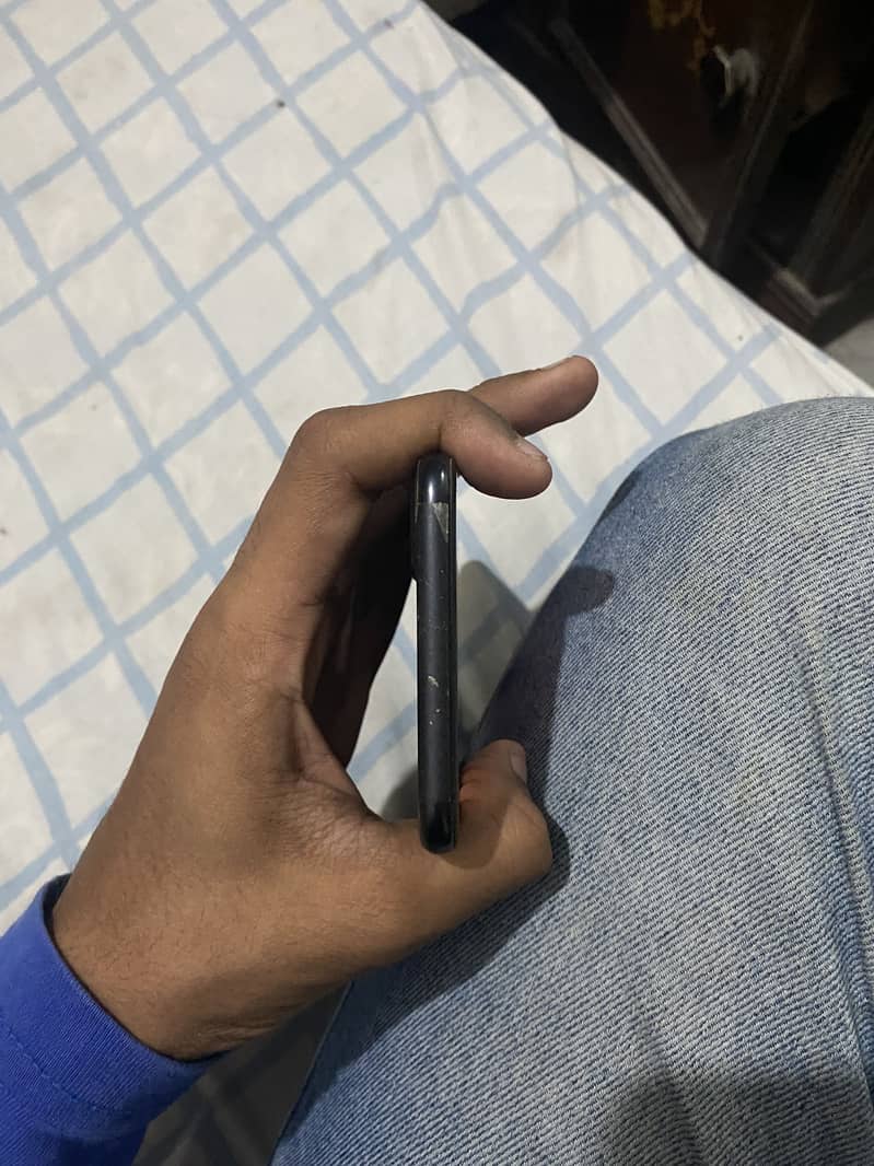 Apple iPhone 7 Plus 4
