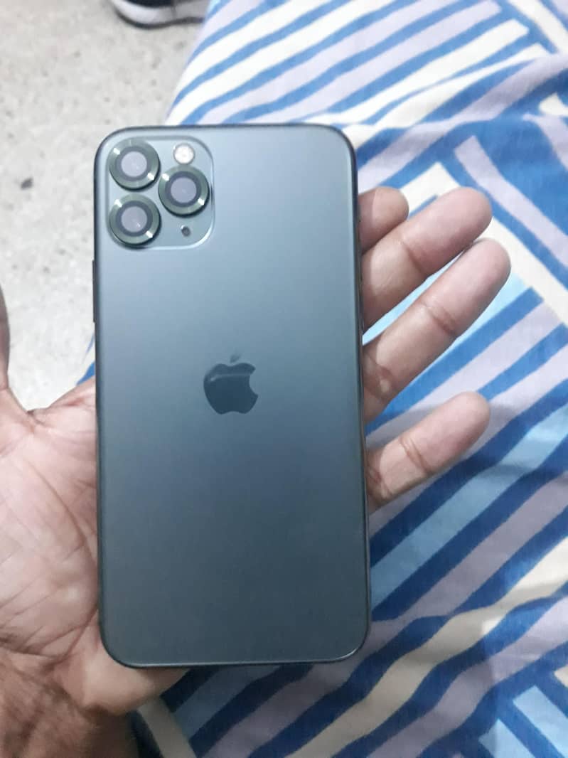Apple iPhone 11 Pro 1
