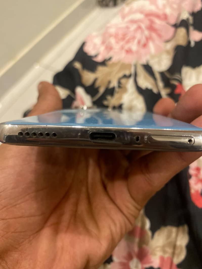 Tecno CAMON 40 Pro 3