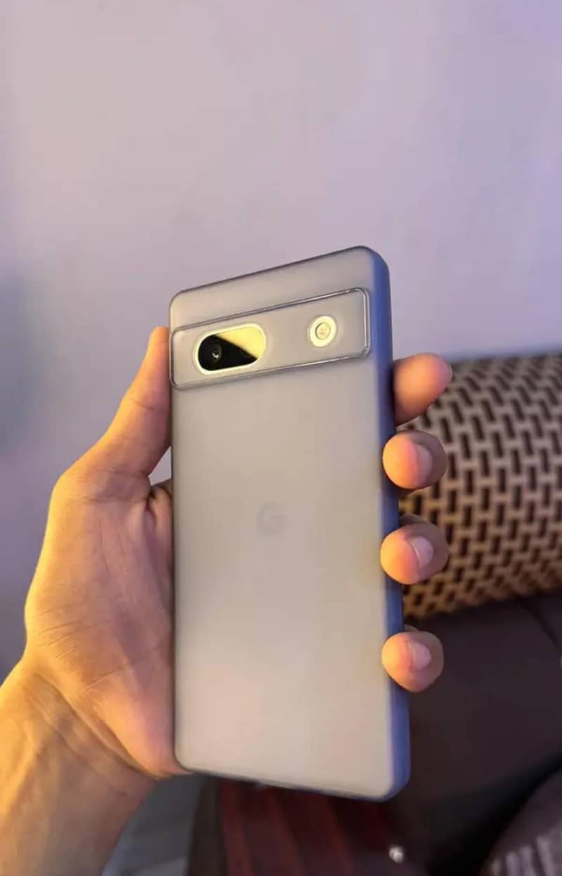 Google Pixel 7a 2