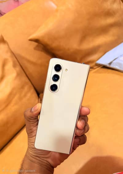 Samsung Galaxy Fold Z 5 Cream 12gb/256gb With Free Case from samsung