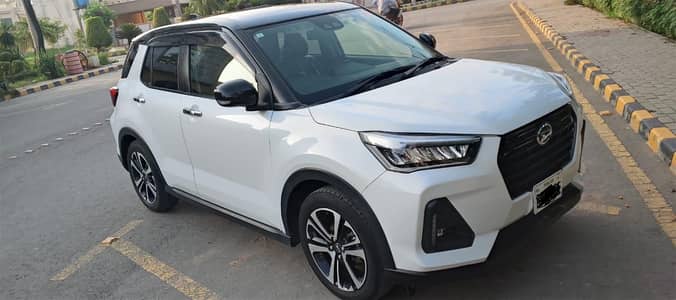 Daihatsu Rocky full option  premium G  very clean car