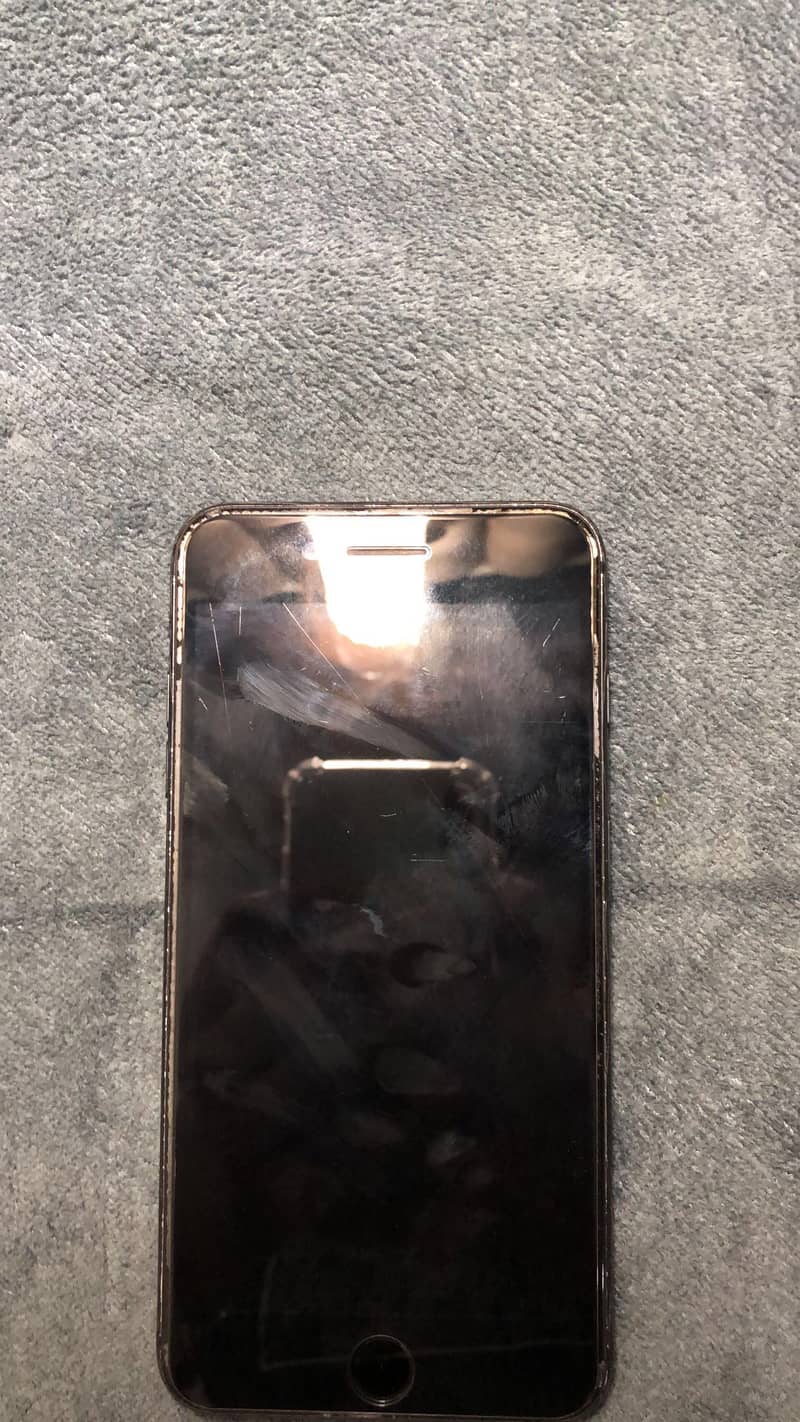 Apple iPhone 7 Plus 3