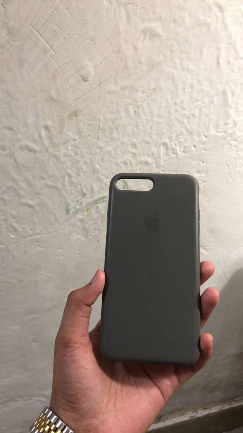 Apple iPhone 7 Plus 4