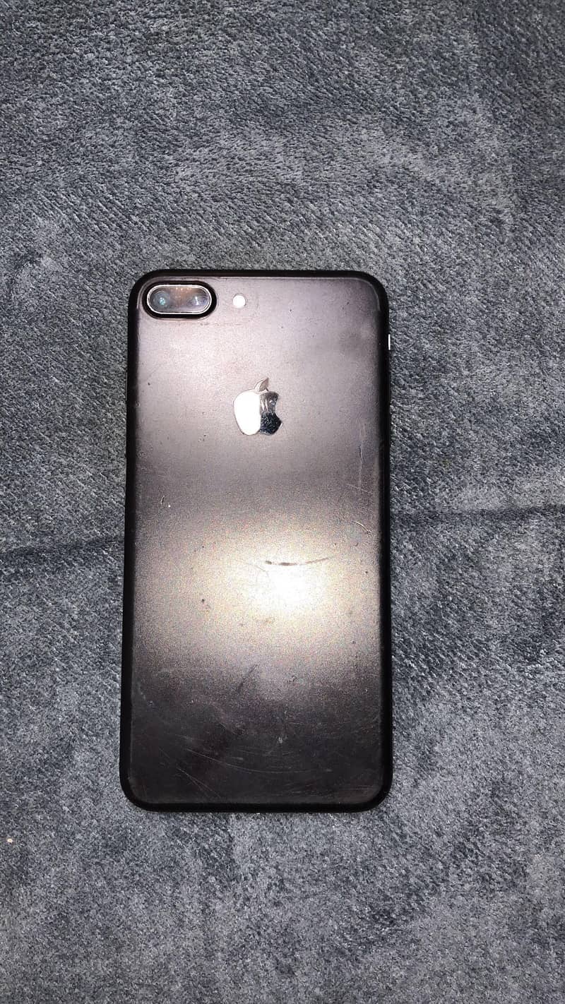 Apple iPhone 7 Plus 8