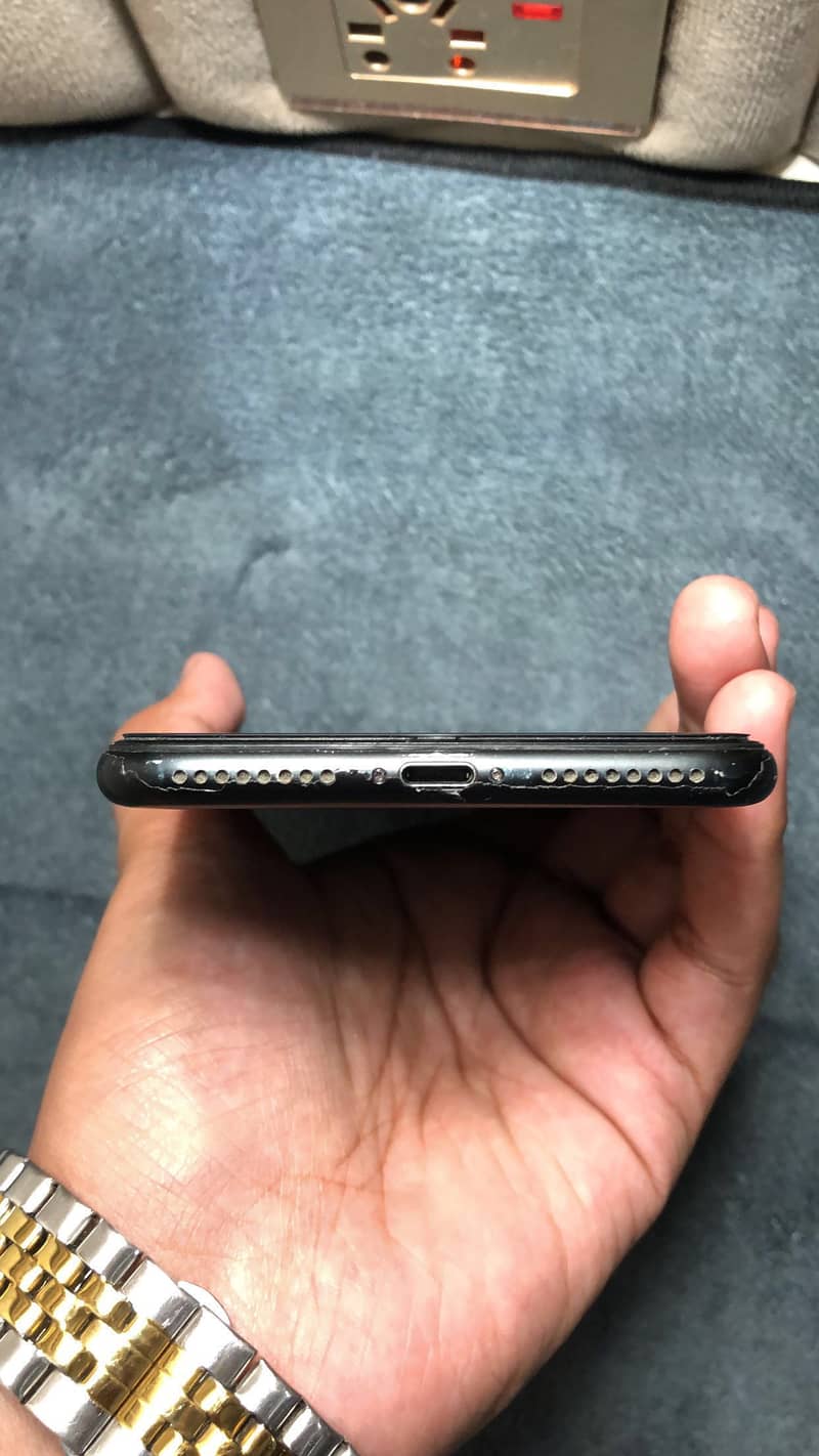 Apple iPhone 7 Plus 10