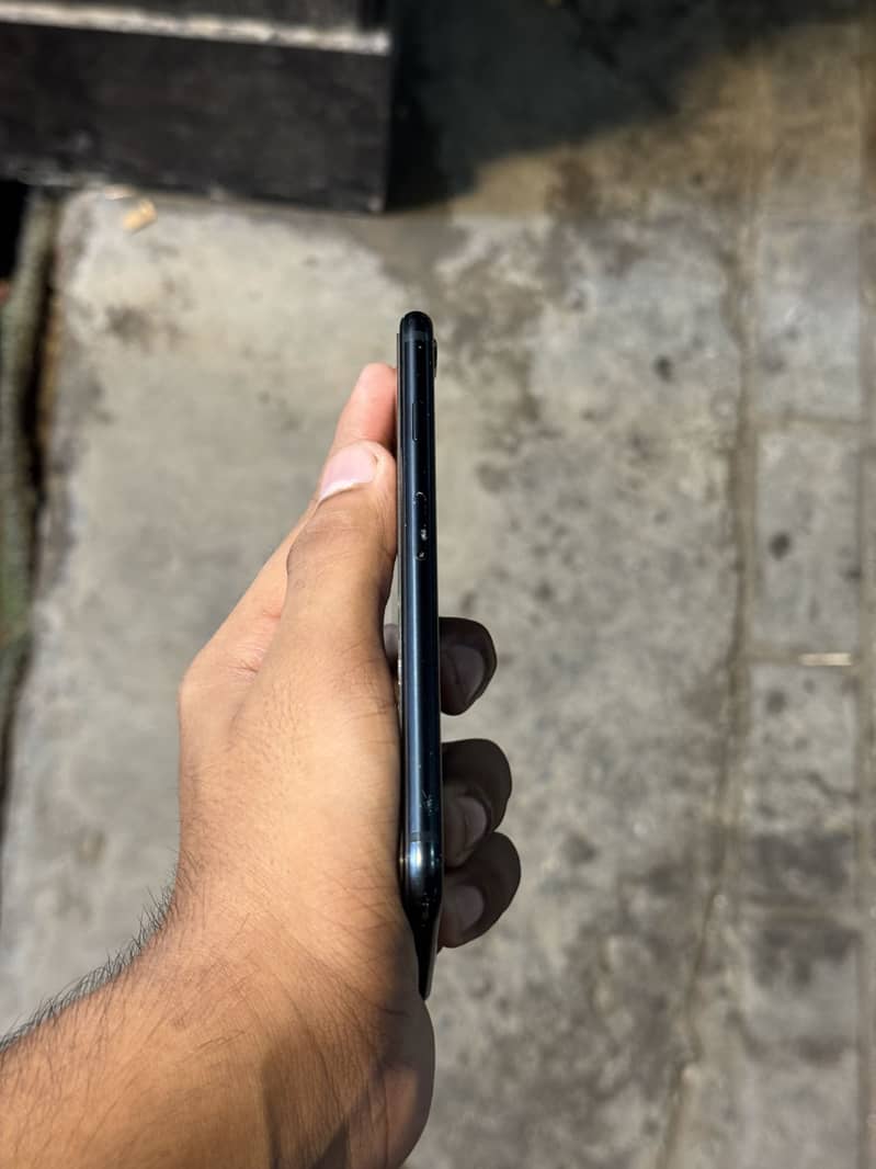 Apple iPhone SE 3