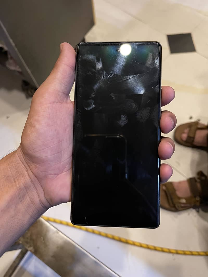 Google Pixel 6 4