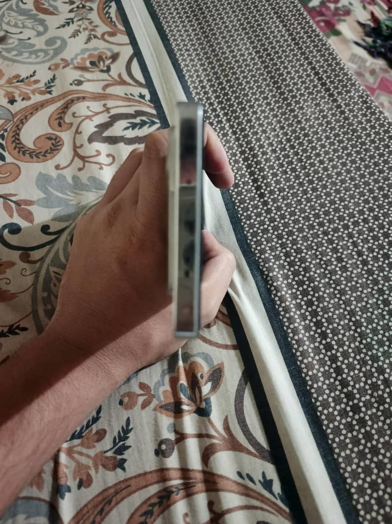 Infinix Note 40 6