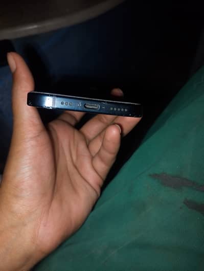Apple iPhone 15