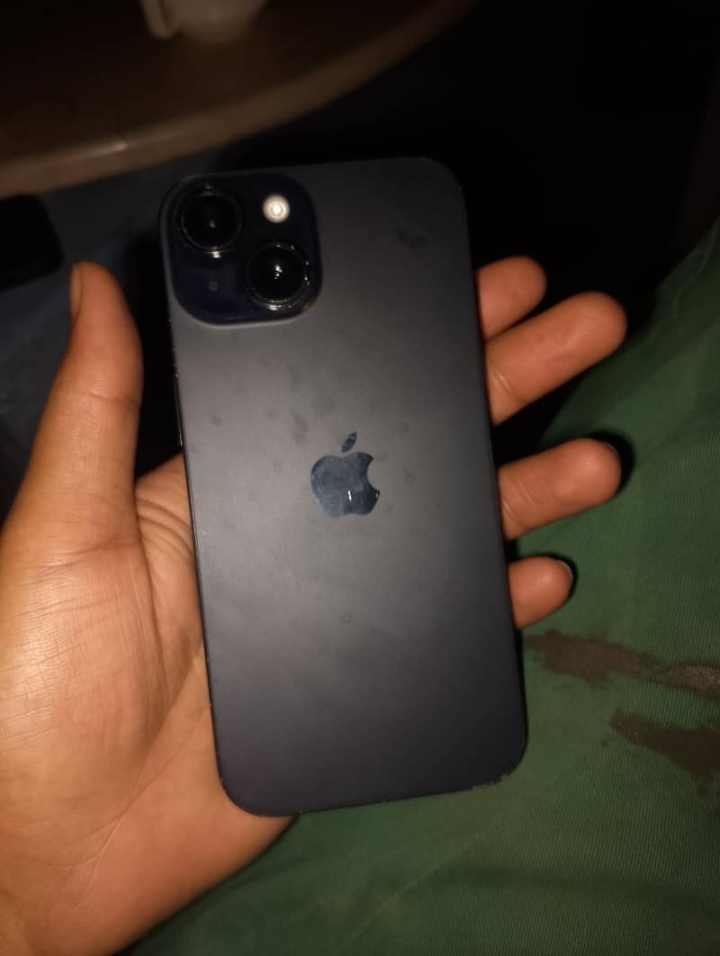 Apple iPhone 15 4