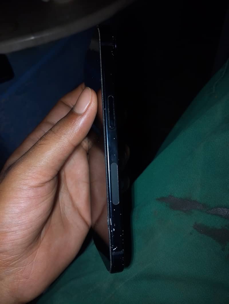 Apple iPhone 15 5