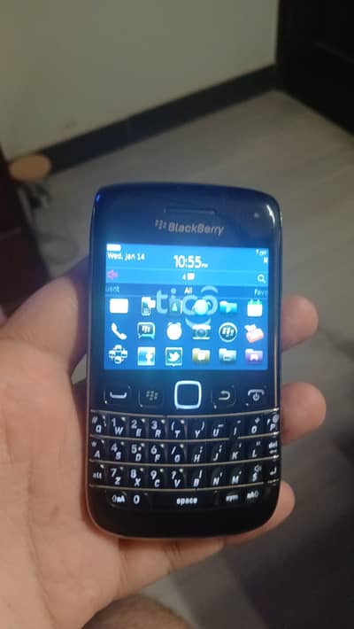  **BlackBerry Bold – Classic & Stylish | Hotspot Available**