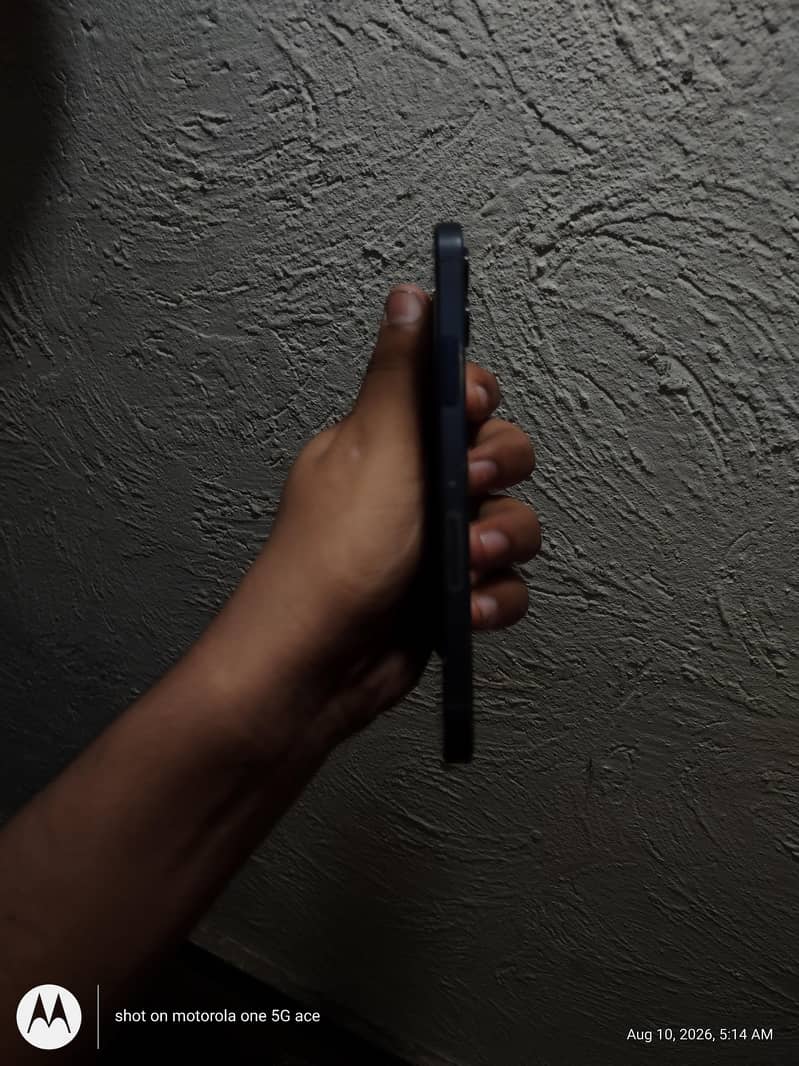 Apple iPhone 12 1