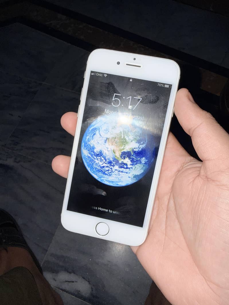 Apple iPhone 6 0