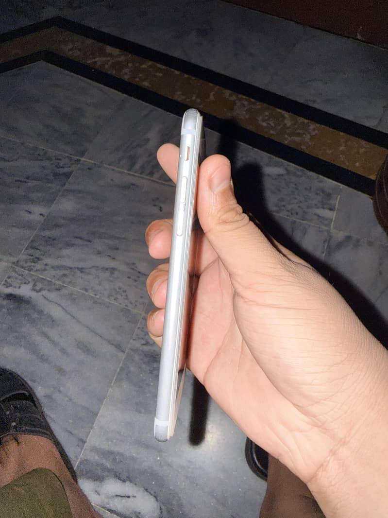 Apple iPhone 6 2