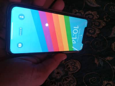 Apple iPhone XR 64GB Back Crack Red Colour
