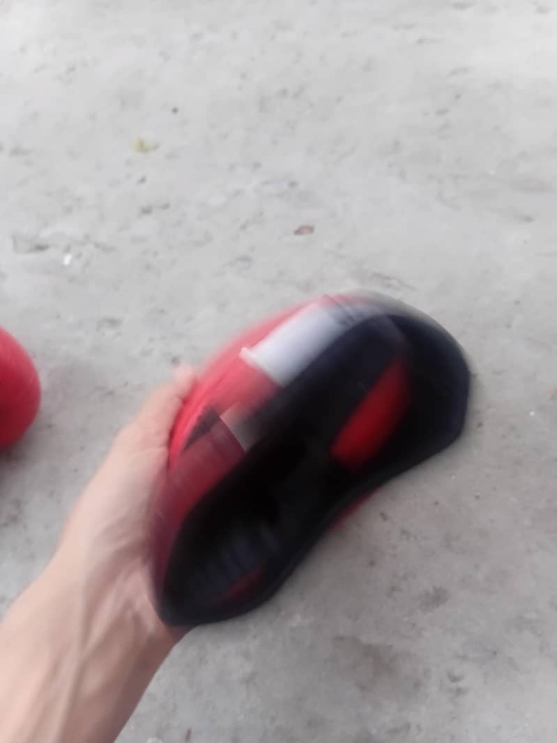 boxing gloves 3
