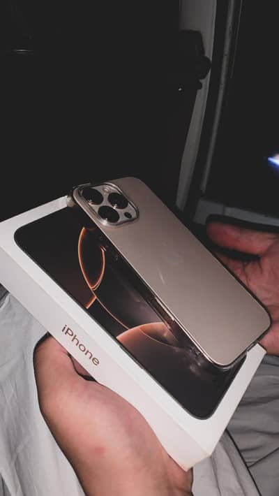 Apple iPhone 16 Pro Max jv