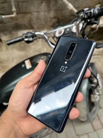 One Plus 8 5g 8/128