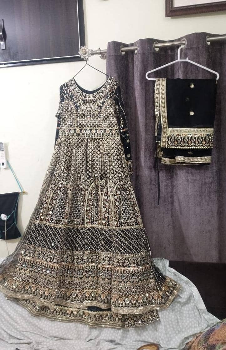maxi black 0