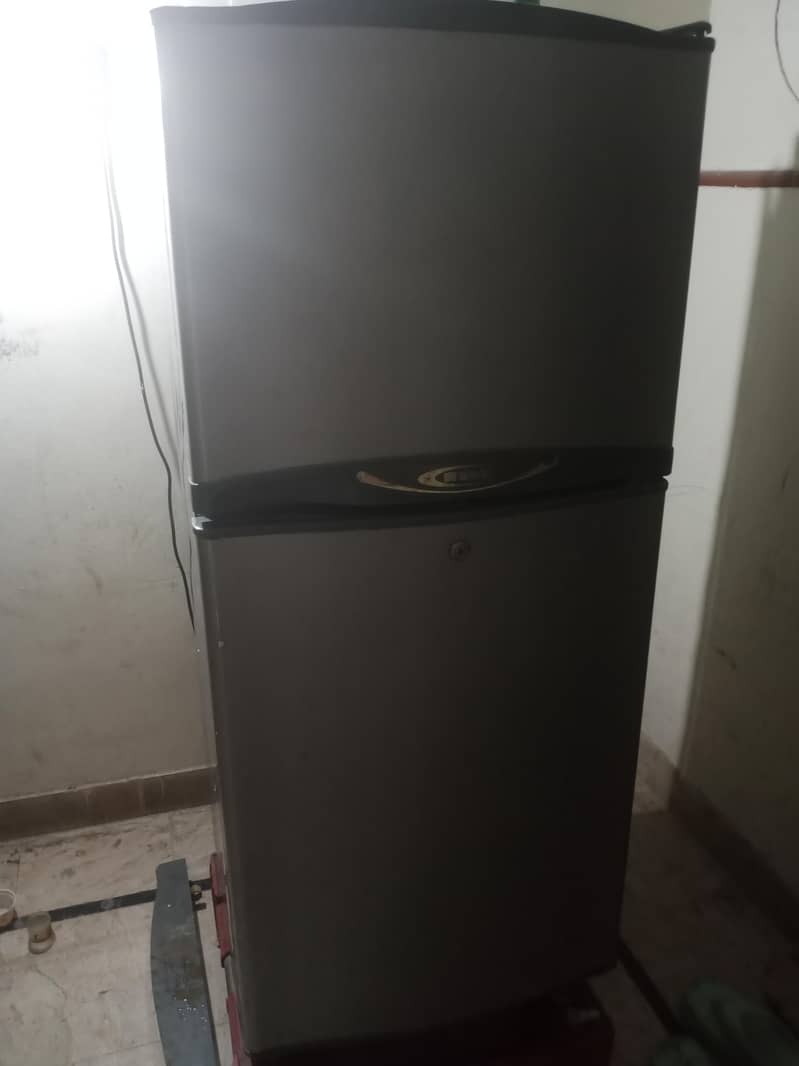 refrigerator 0