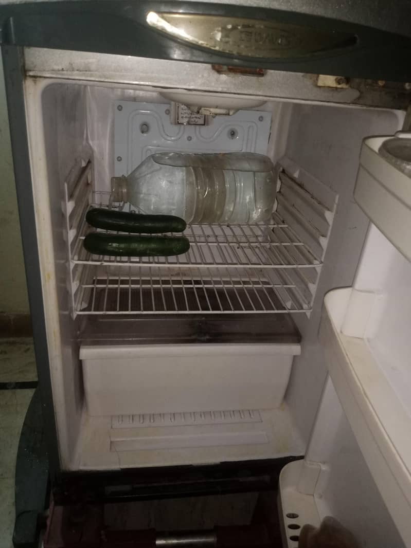 refrigerator 1