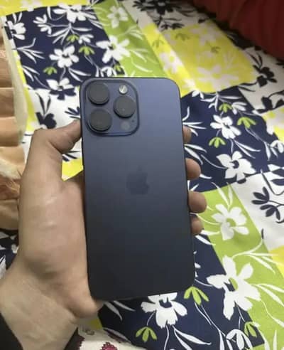 Apple iPhone 15 Pro Max factory unlocked