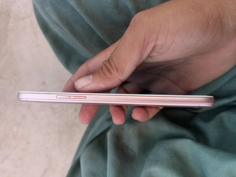 OPPO A57 3
