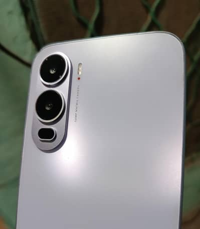 Itel City 200 4+8GB RAM, 128GB Storage - Gyro for Gaming