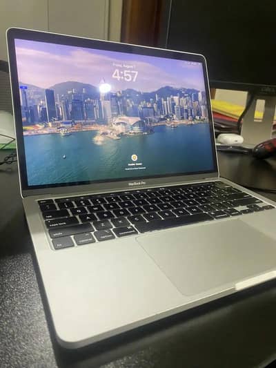 Apple MacBook Pro 2020 13"  32 GB 512 i7