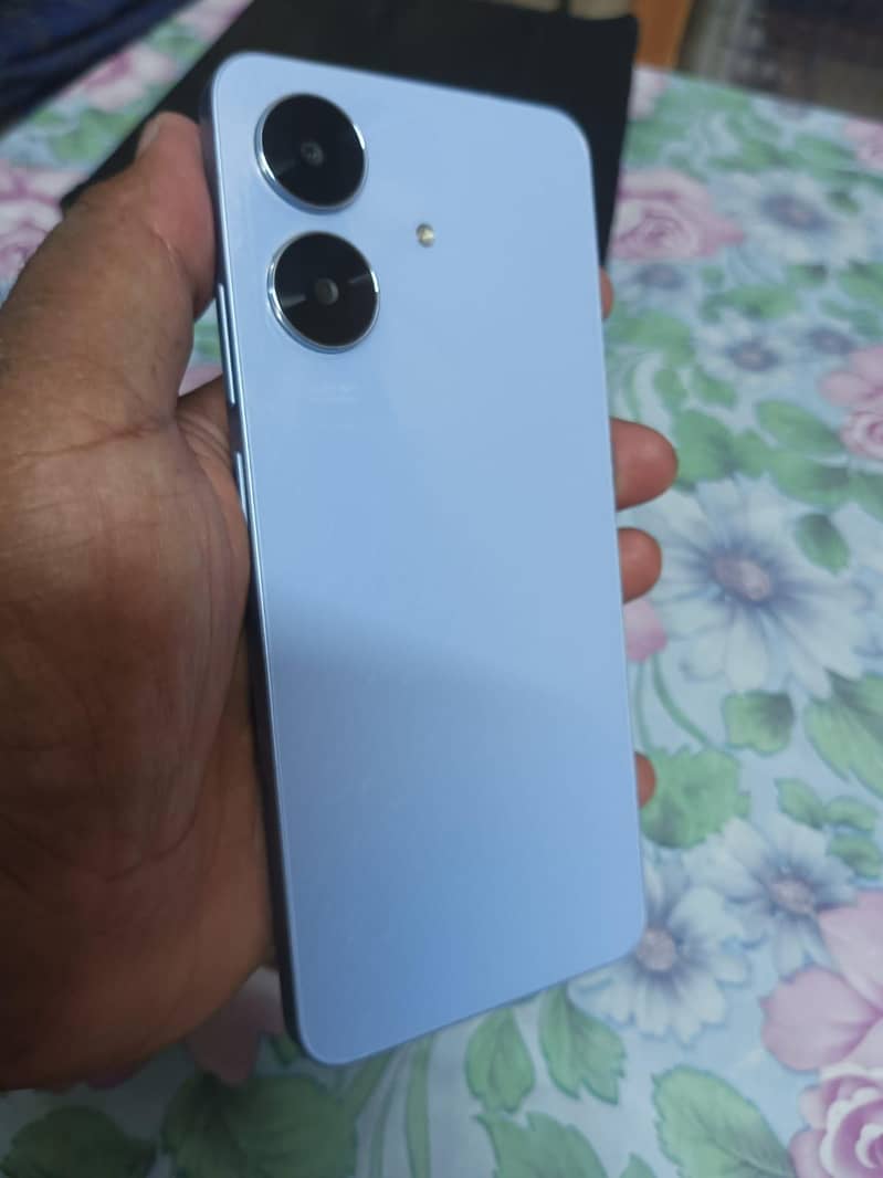 Realme Note 60 1