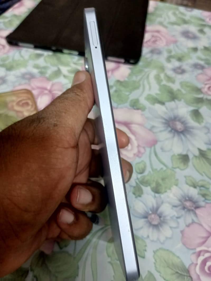 Realme Note 60 2