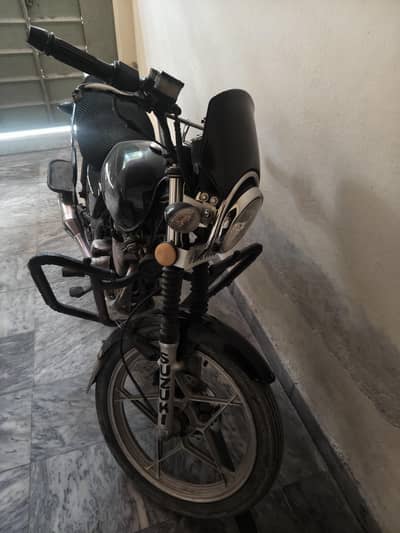 Suzuki GS 150 SE