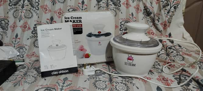 Ice cream maker