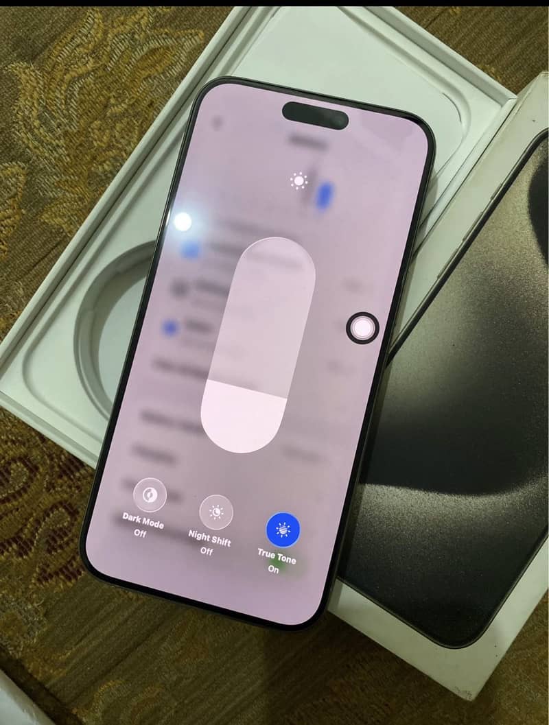 Apple iPhone 15 Pro Max 6