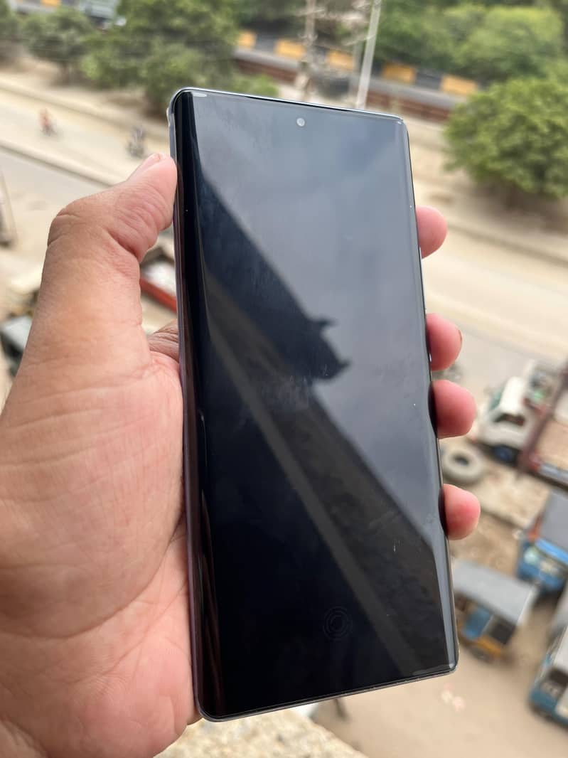 Tecno CAMON 30S 3