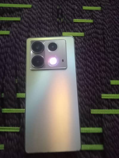 Infinix Note 40