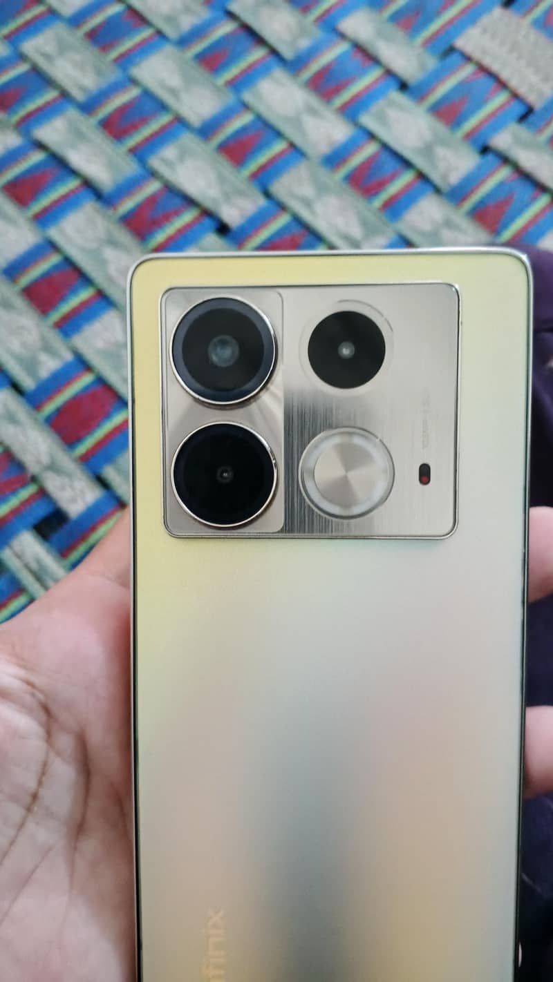 Infinix Note 40 2