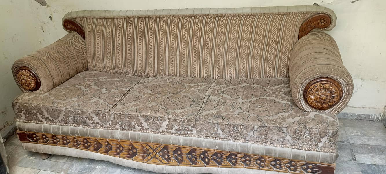 sofa for sell 10