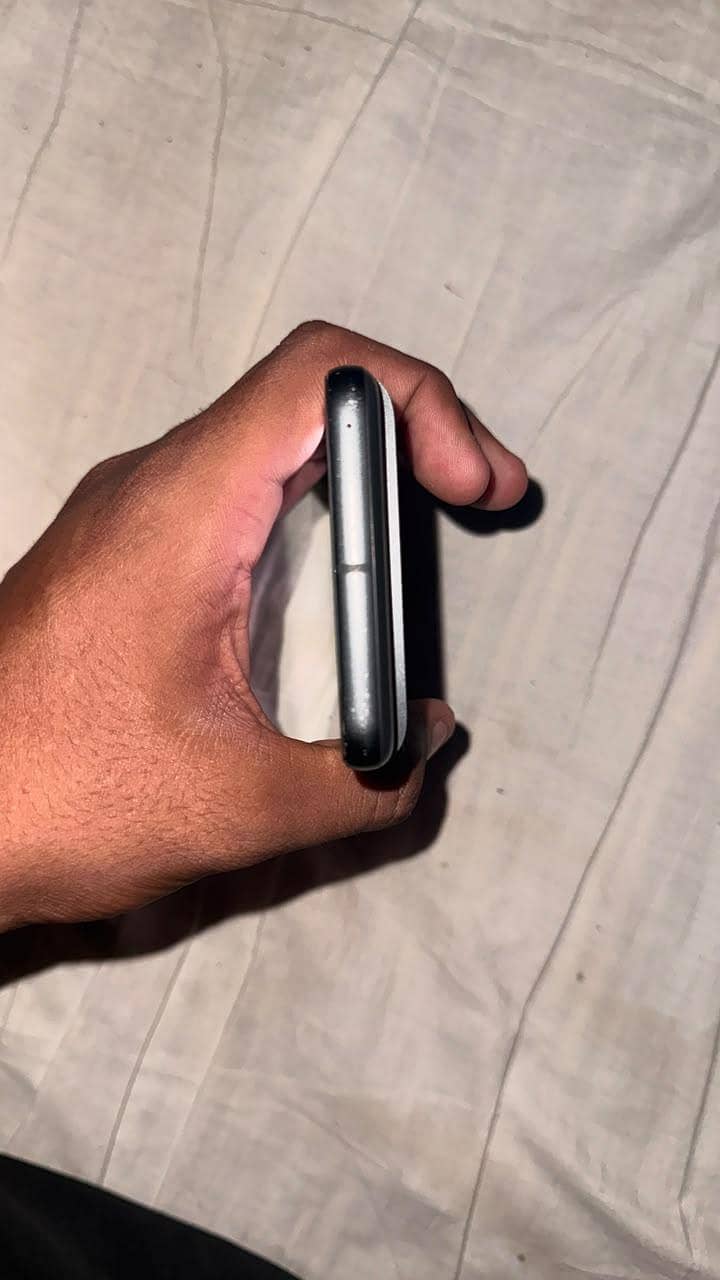 Google Pixel 8 5