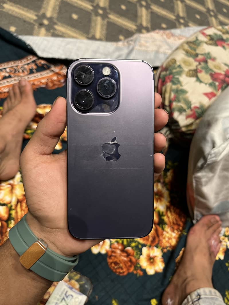 Apple iPhone 14 Pro 2