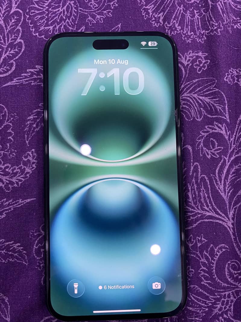 Apple iPhone 16 Plus 4