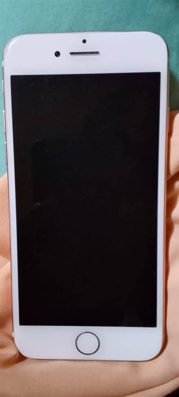 Apple iPhone 7 2